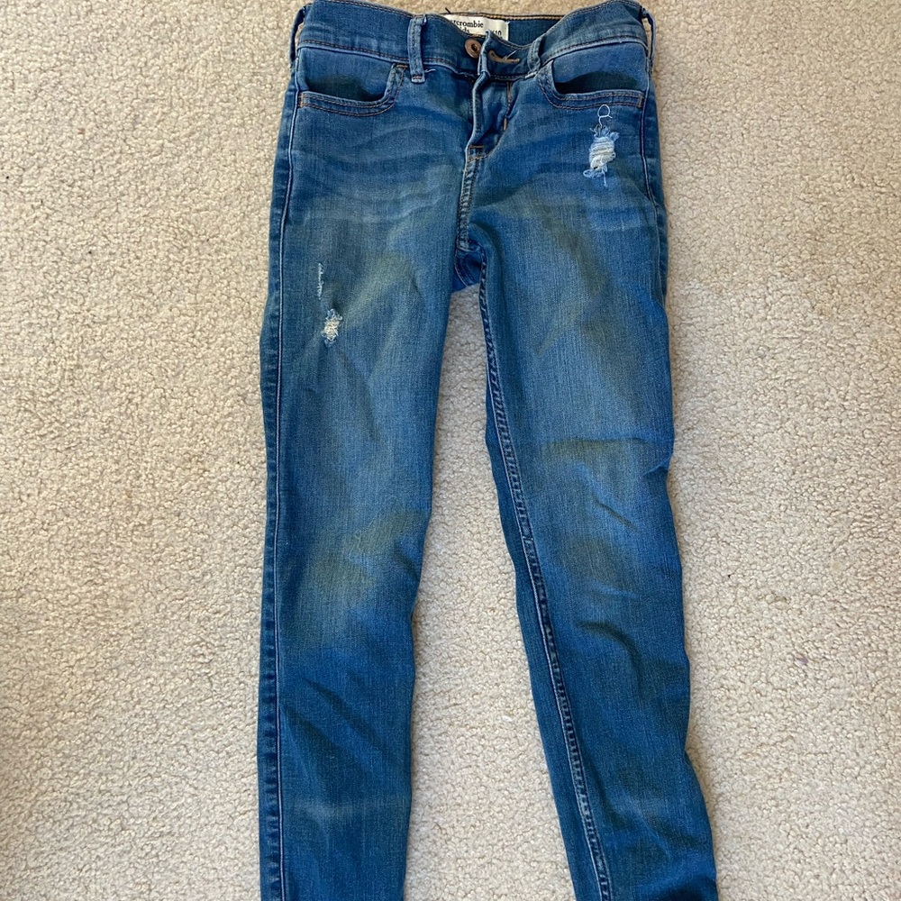 Abercrombie kids super skinny medium wash jeans 9/10